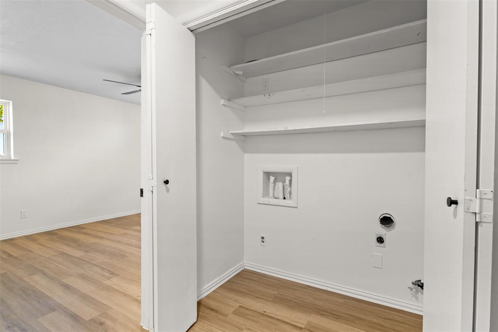 1905 Cimarron Trail Hurst, TX 76054 - Photo 29 of 32