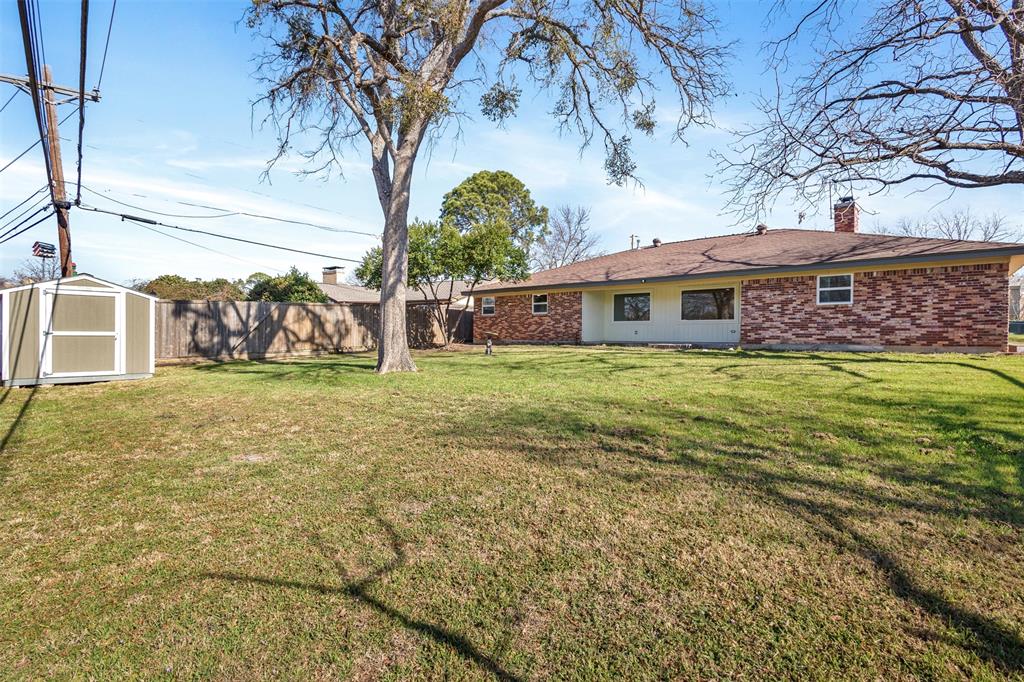 1905 Cimarron Trail Hurst, TX 76054 - Photo 30 of 32