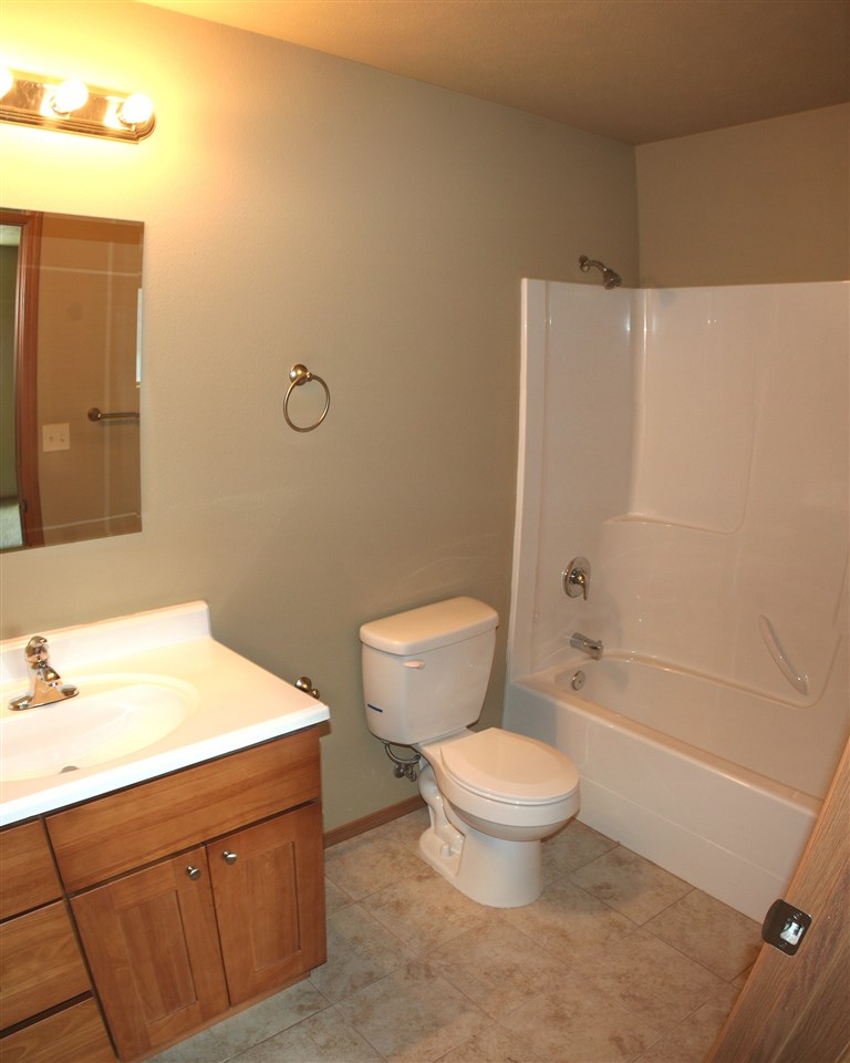 2711-2713 North Fox Road Spokane Valley, WA 99206 - Photo 9 of 20 Gallery Image 9