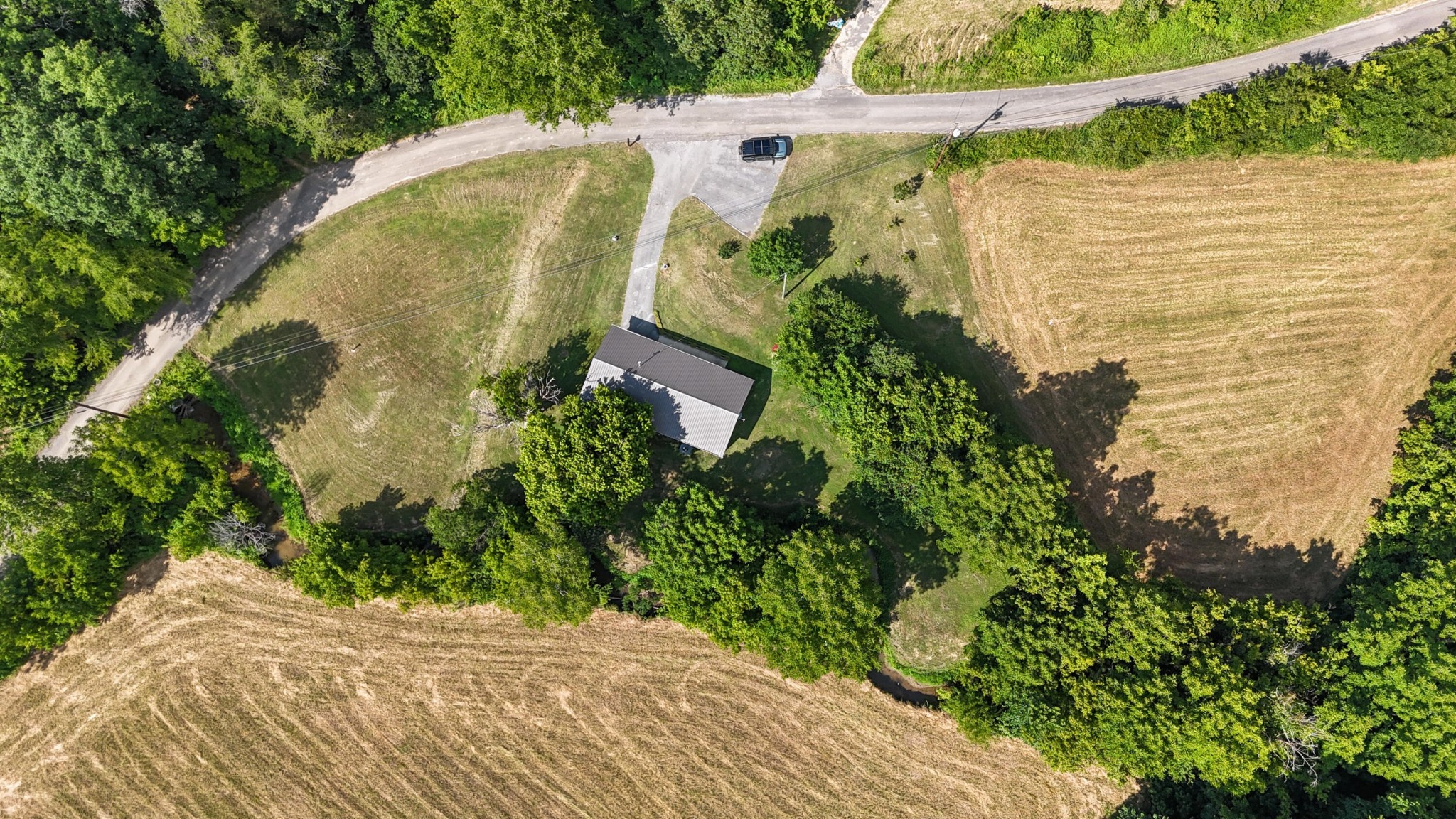 2368 Hall Road Dandridge, TN 37725 - Photo 4 of 28 Gallery Image 4