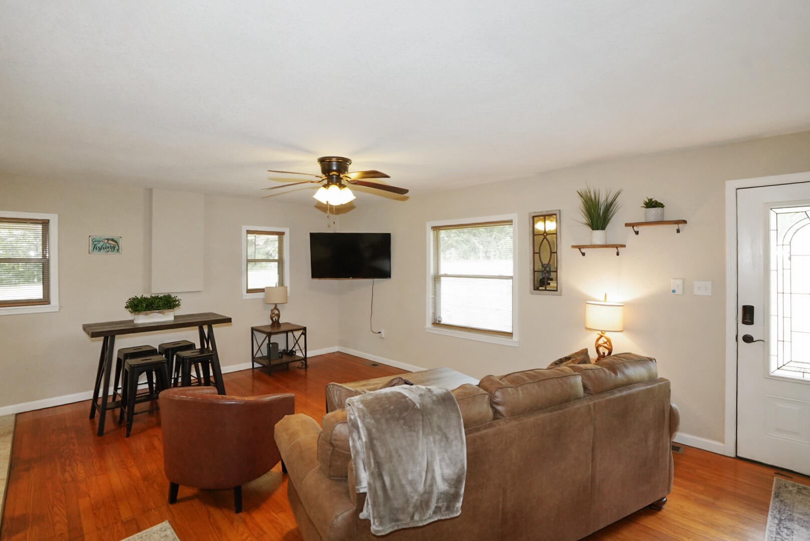 2368 Hall Road Dandridge, TN 37725 - Photo 7 of 28 Gallery Image 7