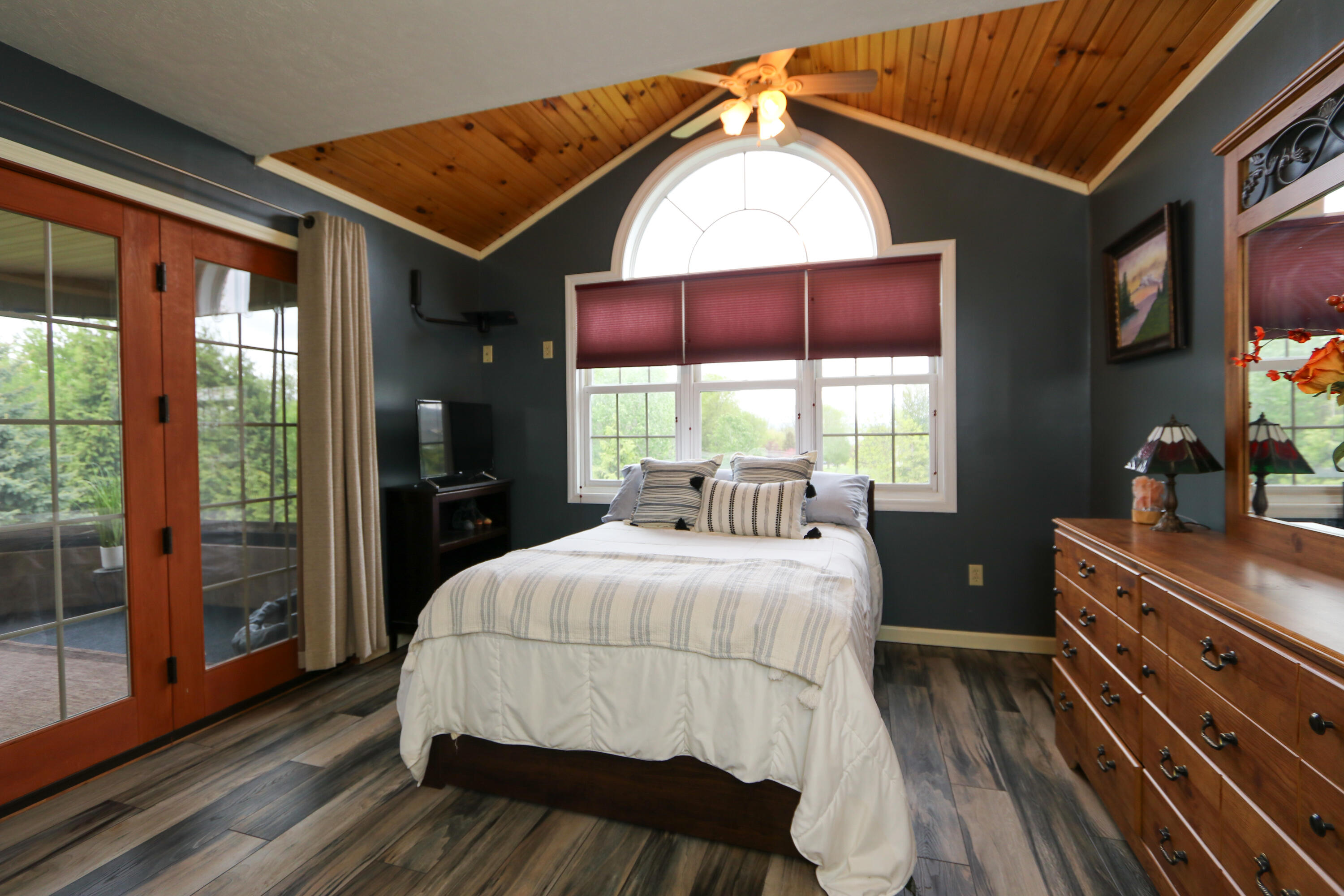732 Cumberland Head Road Plattsburgh, NY 12901 - Photo 46 of 84 Gallery Image 46