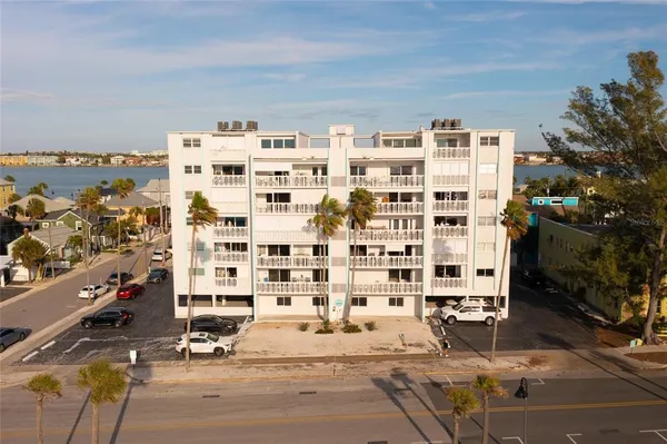 $739,500 | 403 Gulf Way, Unit 304, St. Pete Beach, FL 33706