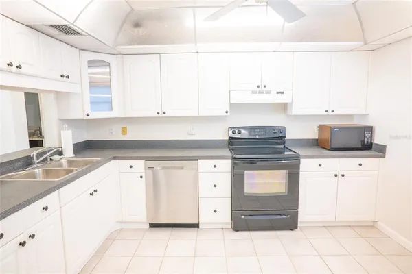$739,500 | 403 Gulf Way, Unit 304, St. Pete Beach, FL 33706