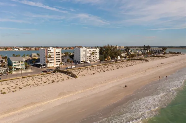 $739,500 | 403 Gulf Way, Unit 304, St. Pete Beach, FL 33706