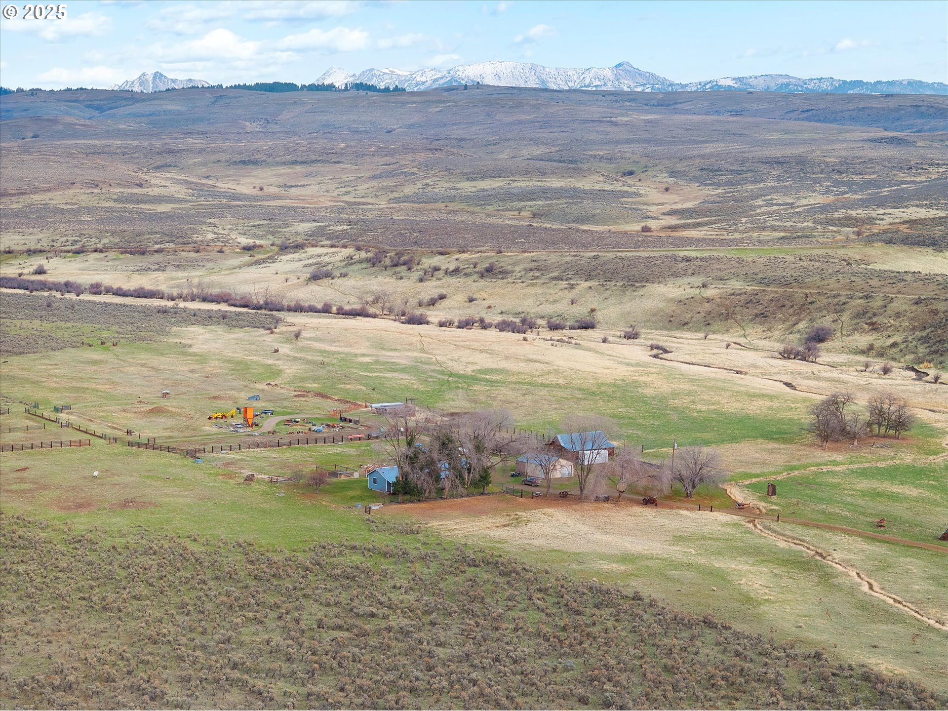 27877 Skinner Road Baker City, OR 97814 - Photo 3 of 48 a view of an ocean and beach