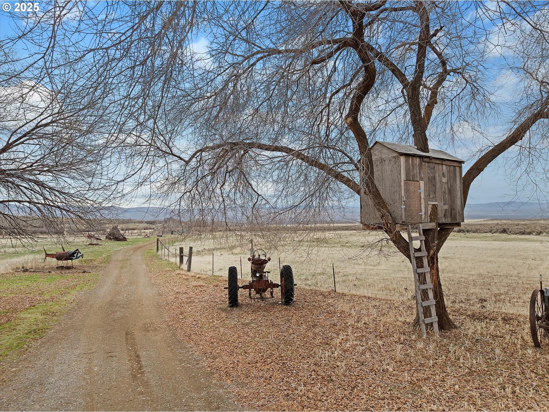 27877 Skinner Road Baker City, OR 97814 - Photo 5 of 48 a view of outdoor space with seating area