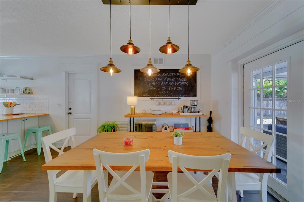 14984 Newport Road Clearwater, FL 33764 - Photo 11 of 58