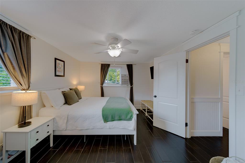 14984 Newport Road Clearwater, FL 33764 - Photo 21 of 58