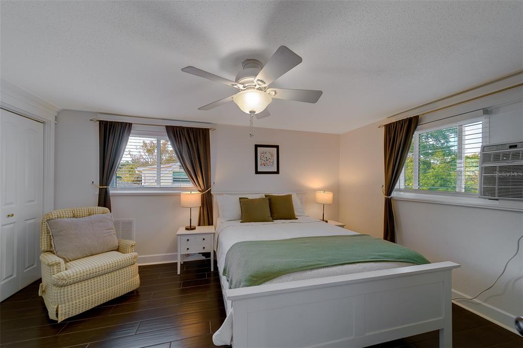 14984 Newport Road Clearwater, FL 33764 - Photo 23 of 58