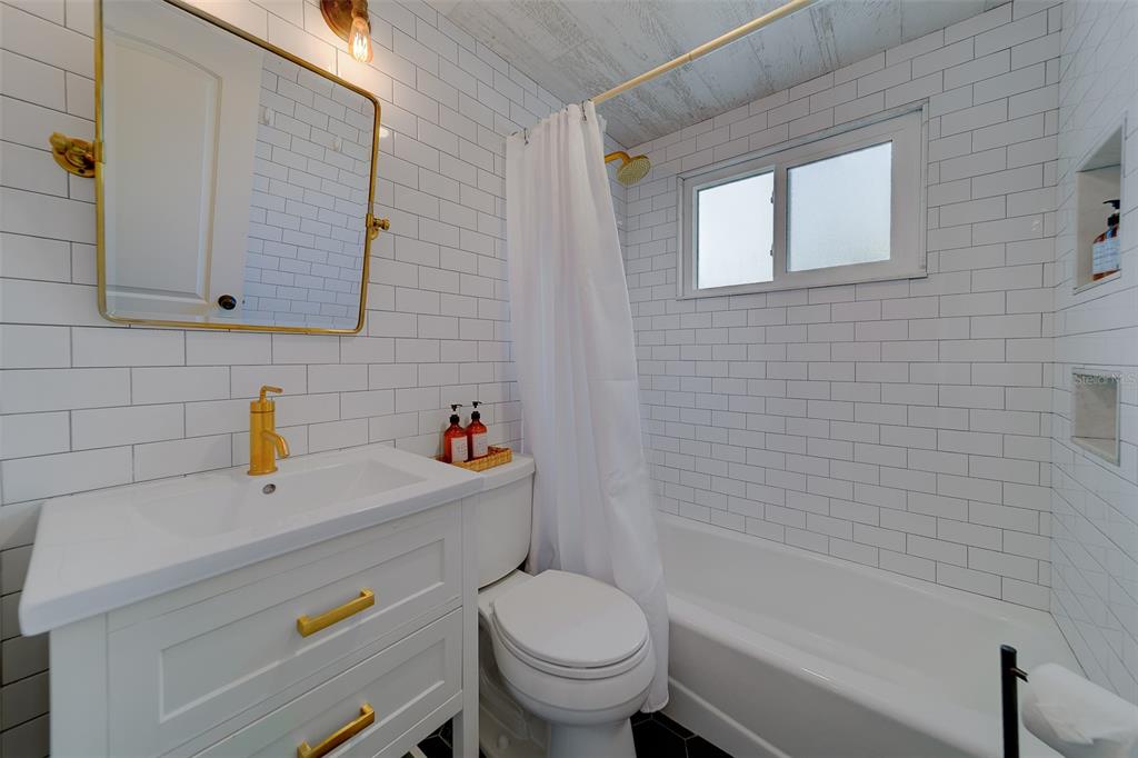 14984 Newport Road Clearwater, FL 33764 - Photo 24 of 58