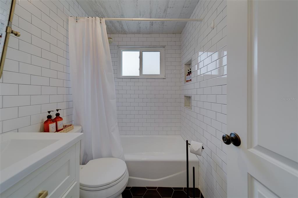 14984 Newport Road Clearwater, FL 33764 - Photo 26 of 58