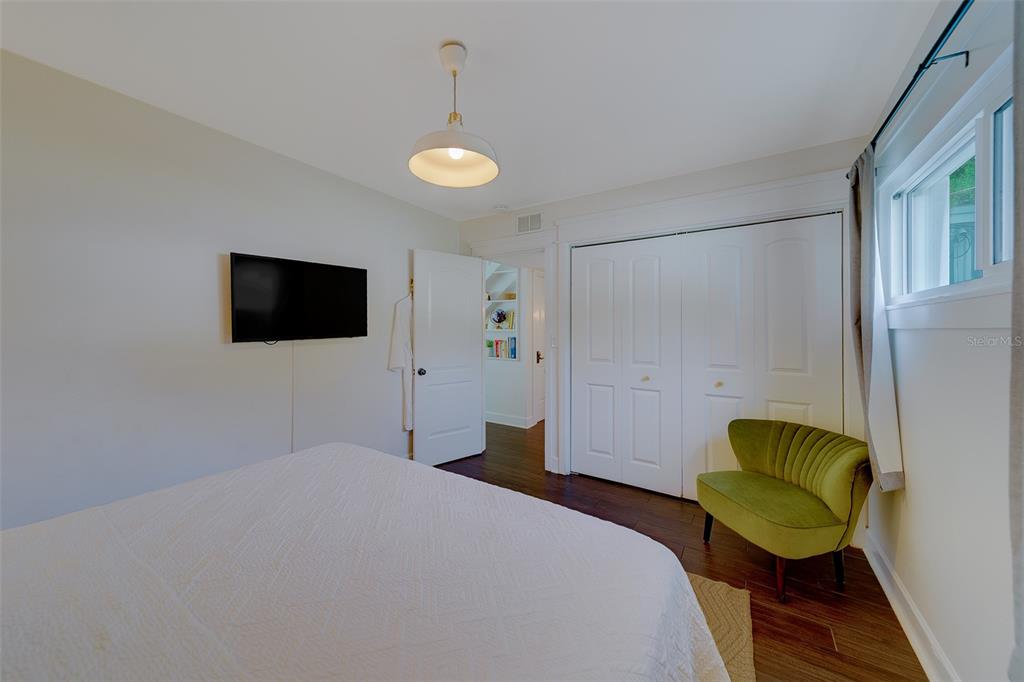 14984 Newport Road Clearwater, FL 33764 - Photo 29 of 58