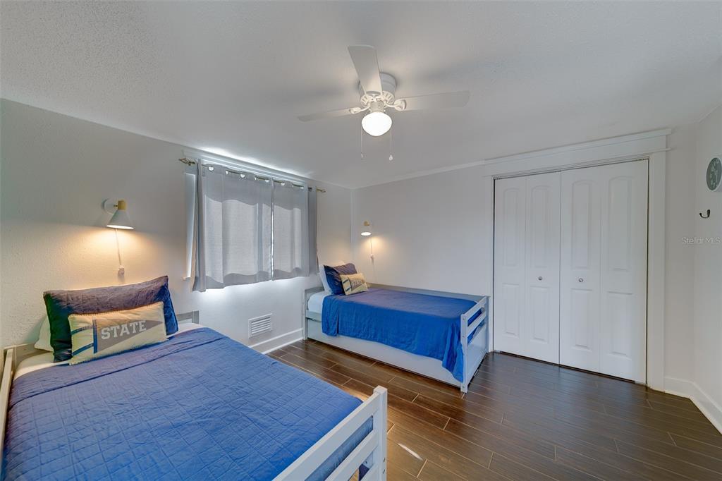 14984 Newport Road Clearwater, FL 33764 - Photo 34 of 58