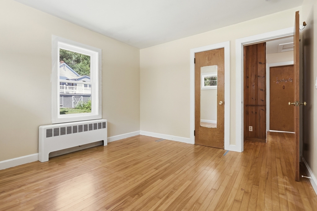 983 Rindge Road Fitchburg, MA 01420 - Photo 12 of 27 Gallery Image 12