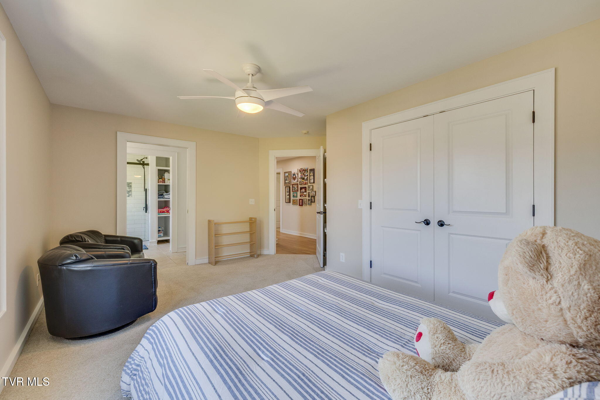 2338 Edinburgh Channel Road Kingsport, TN 37664 - Photo 39 of 87 039