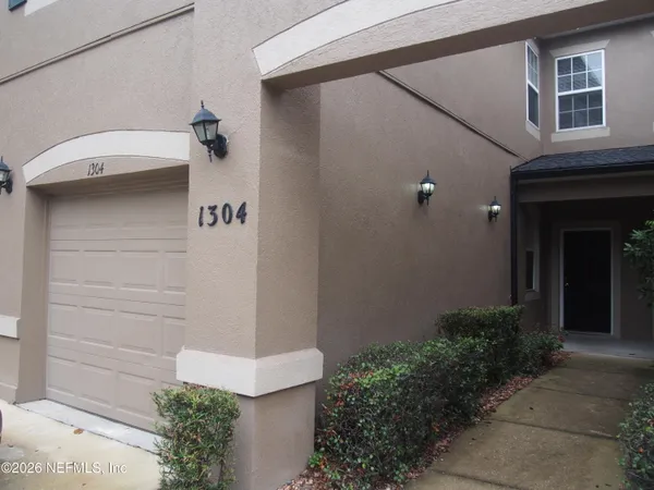 $278,000 | 12301 Kernan Forest Boulevard, Unit 1304, Jacksonville, FL 32225