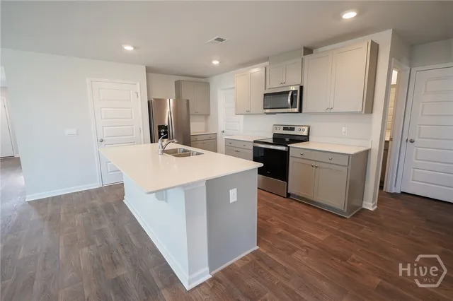 $2,550 | 102 Painted Lady Loop, Savannah, GA 31419