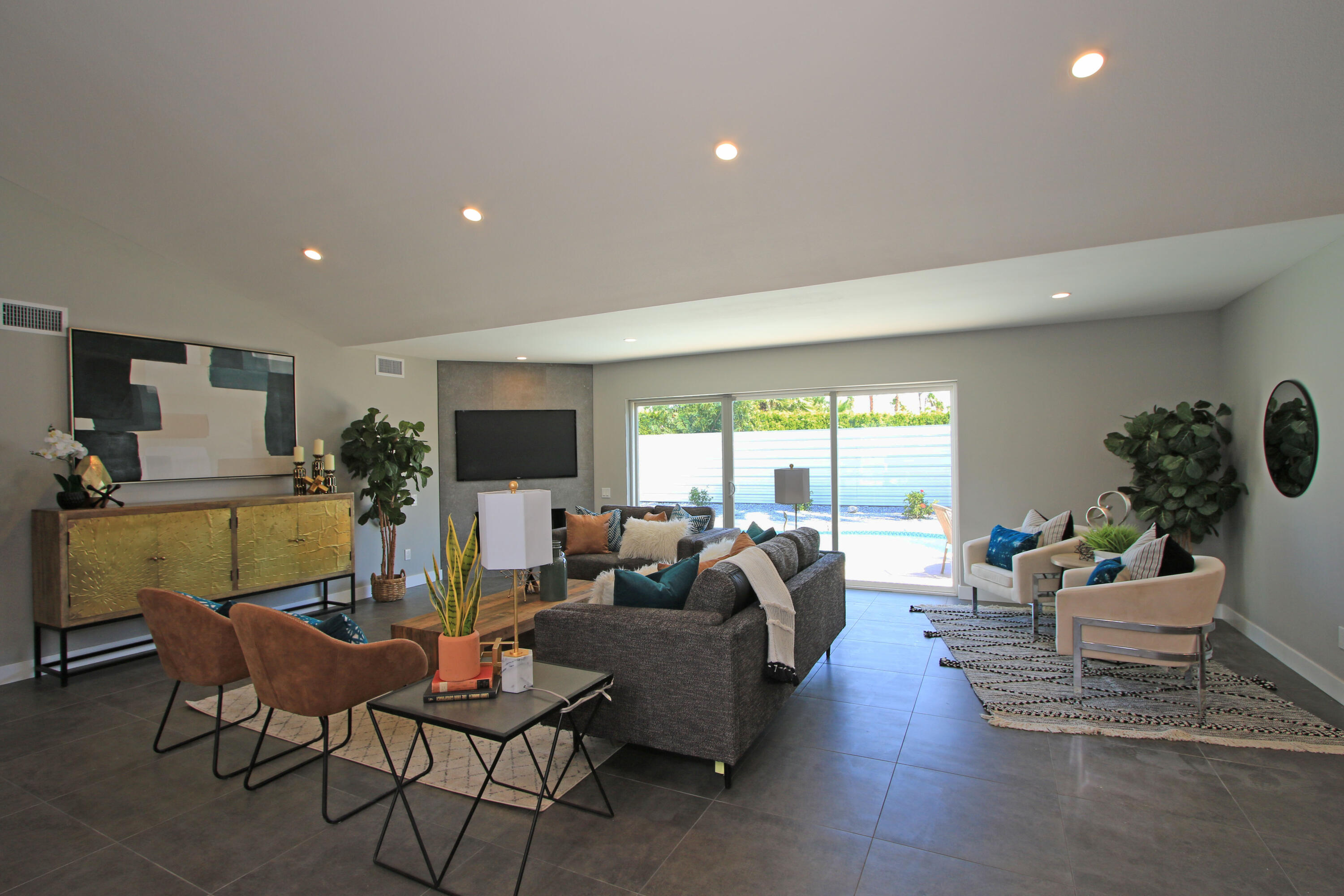 1330 East Racquet Club Road Palm Springs, CA 92262 - Photo 9 of 43 z (38)