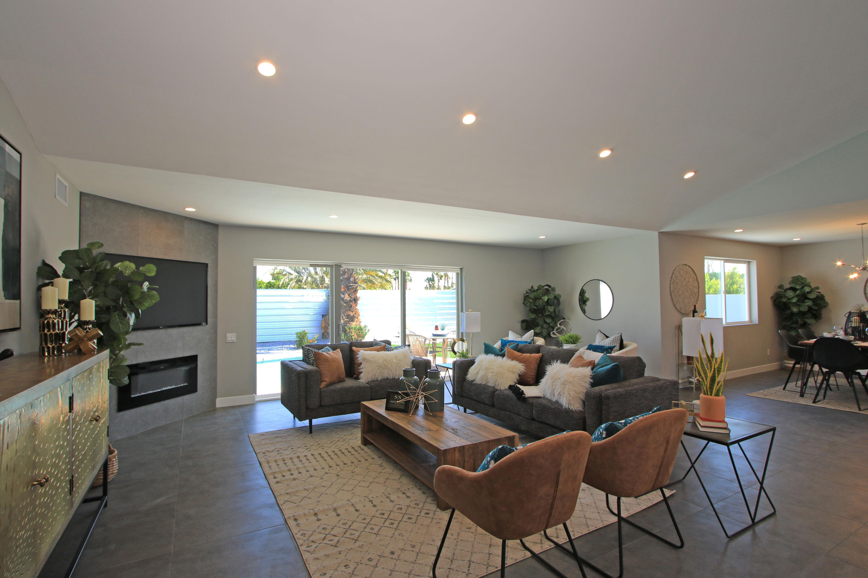 1330 East Racquet Club Road Palm Springs, CA 92262 - Photo 10 of 43 z (43)