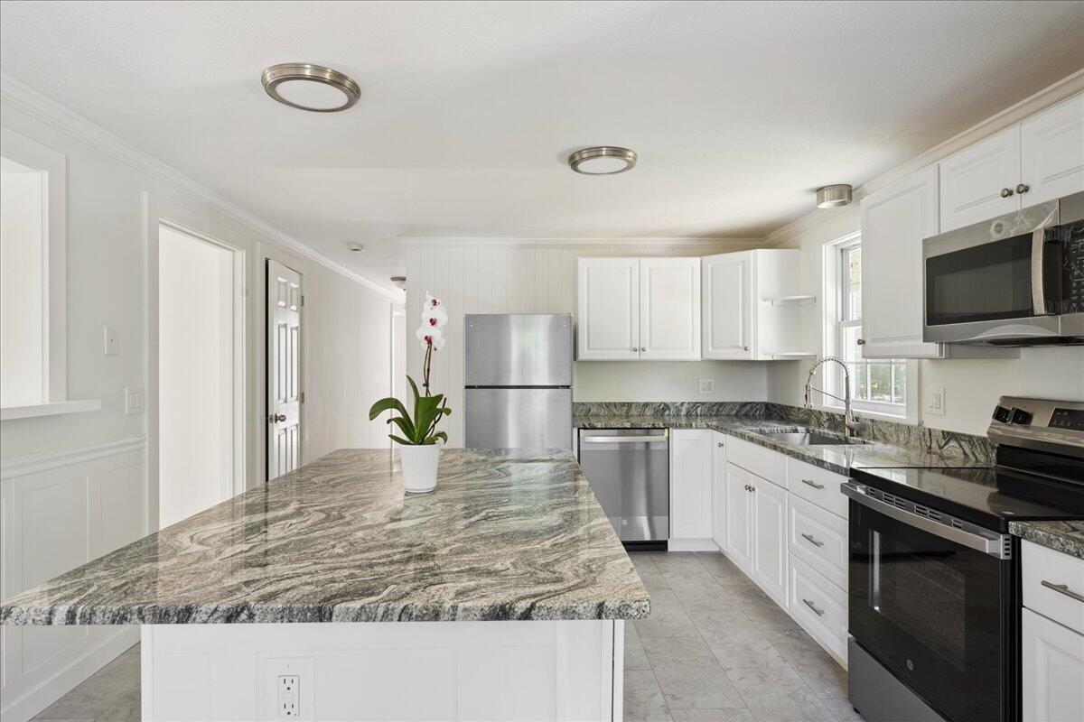 54 Crooked Road Bar Harbor, ME 04609 - Photo 7 of 40 04-54 Crooked Rd