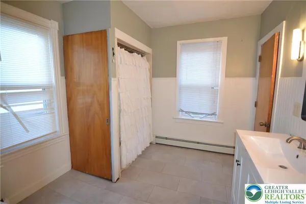 $239,900 | 639 George Street, Pen Argyl, PA 18072
