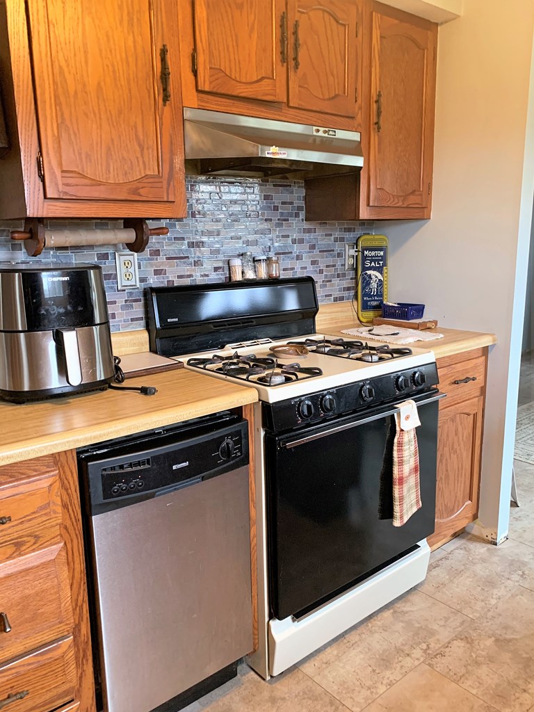 159 George Hill Road Cranberry, PA 16319 - Photo 12 of 46 Gallery Image 12