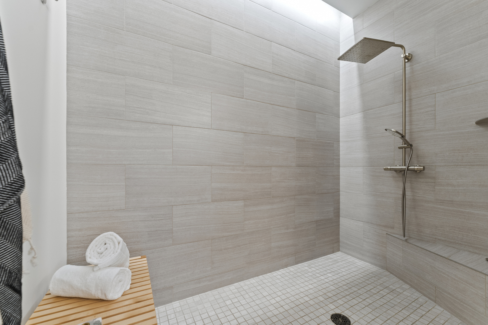 400 North Racine Avenue, Unit 108 Chicago, IL 60642 - Photo 27 of 35