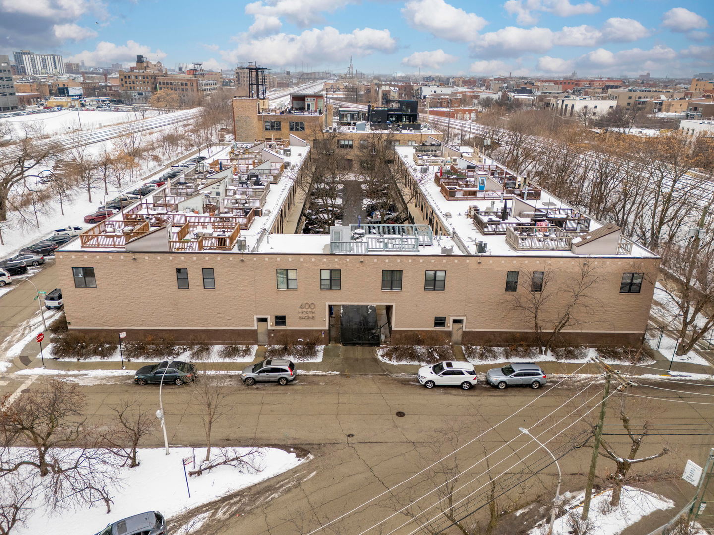 400 North Racine Avenue, Unit 108 Chicago, IL 60642 - Photo 29 of 35