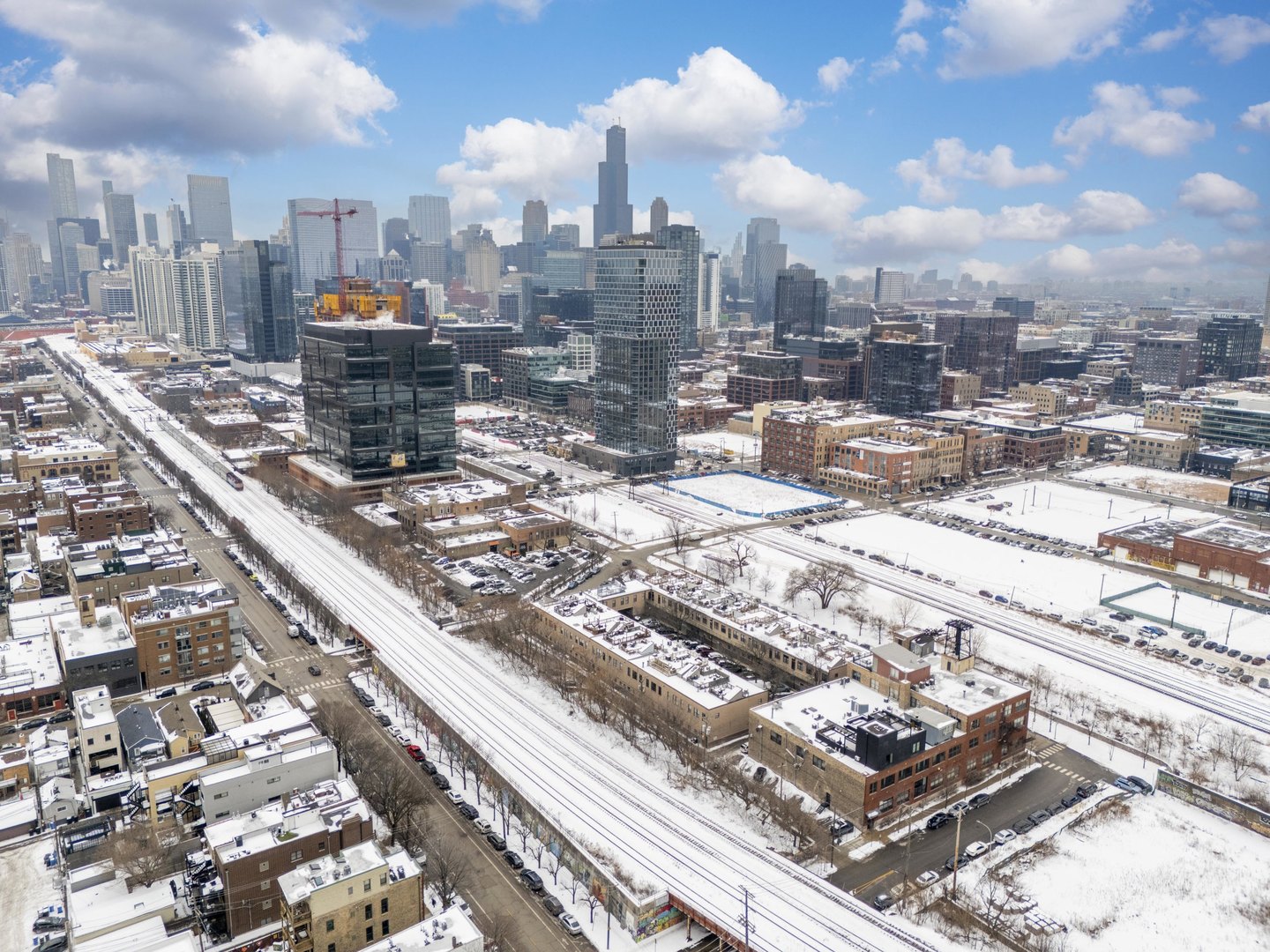 400 North Racine Avenue, Unit 108 Chicago, IL 60642 - Photo 31 of 35