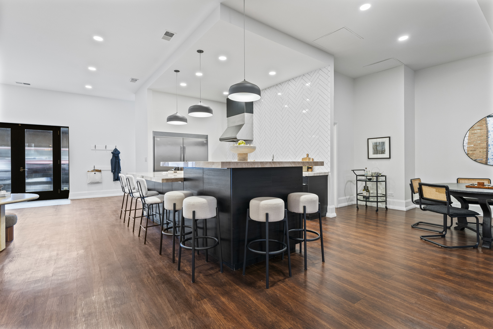 400 North Racine Avenue, Unit 108 Chicago, IL 60642 - Photo 9 of 35