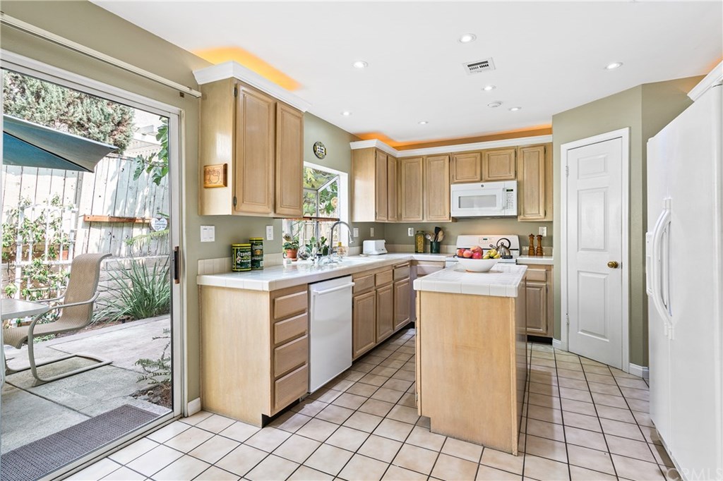 914 Bidwell Road San Dimas, CA 91773 - Photo 13 of 46 Gallery Image 13