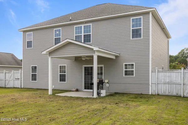 $2,400 | 841 Dynasty Drive, Jacksonville, NC 28546