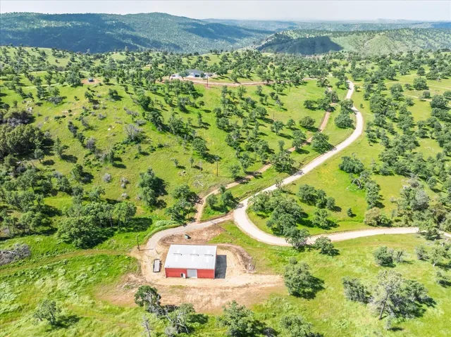 $1,750,000 | 39603 Road 810, Raymond, CA 93653