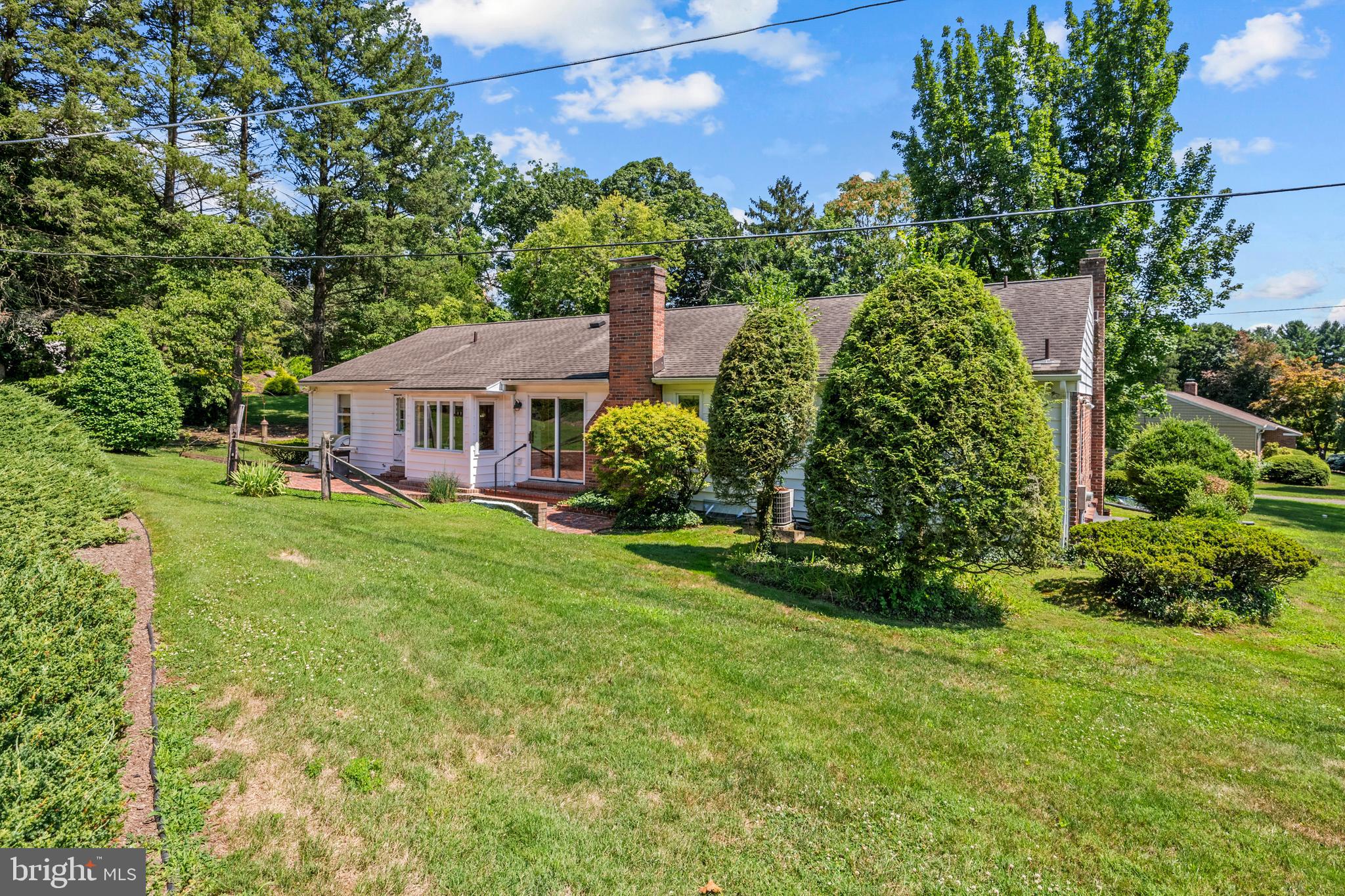 305 Green Lane Reading, PA 19601 - Photo 26 of 31