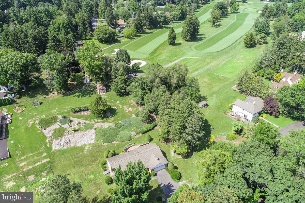 305 Green Lane Reading, PA 19601 - Photo 28 of 31