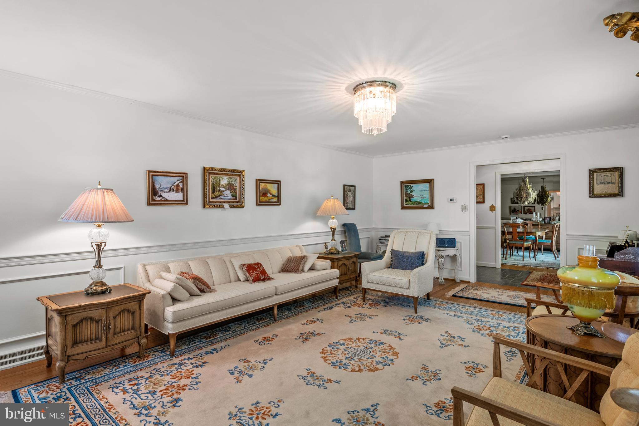 305 Green Lane Reading, PA 19601 - Photo 7 of 31