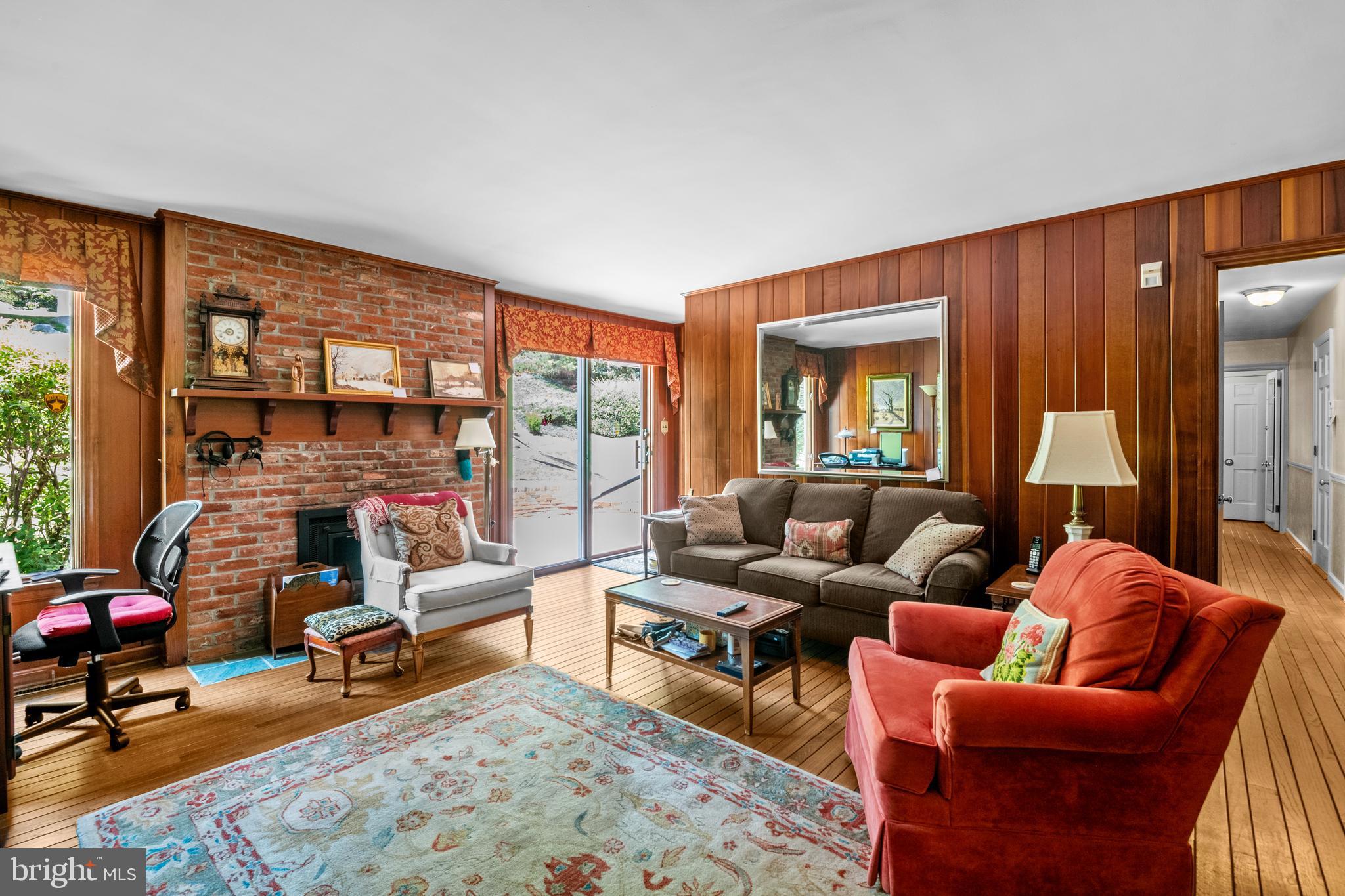 305 Green Lane Reading, PA 19601 - Photo 10 of 31