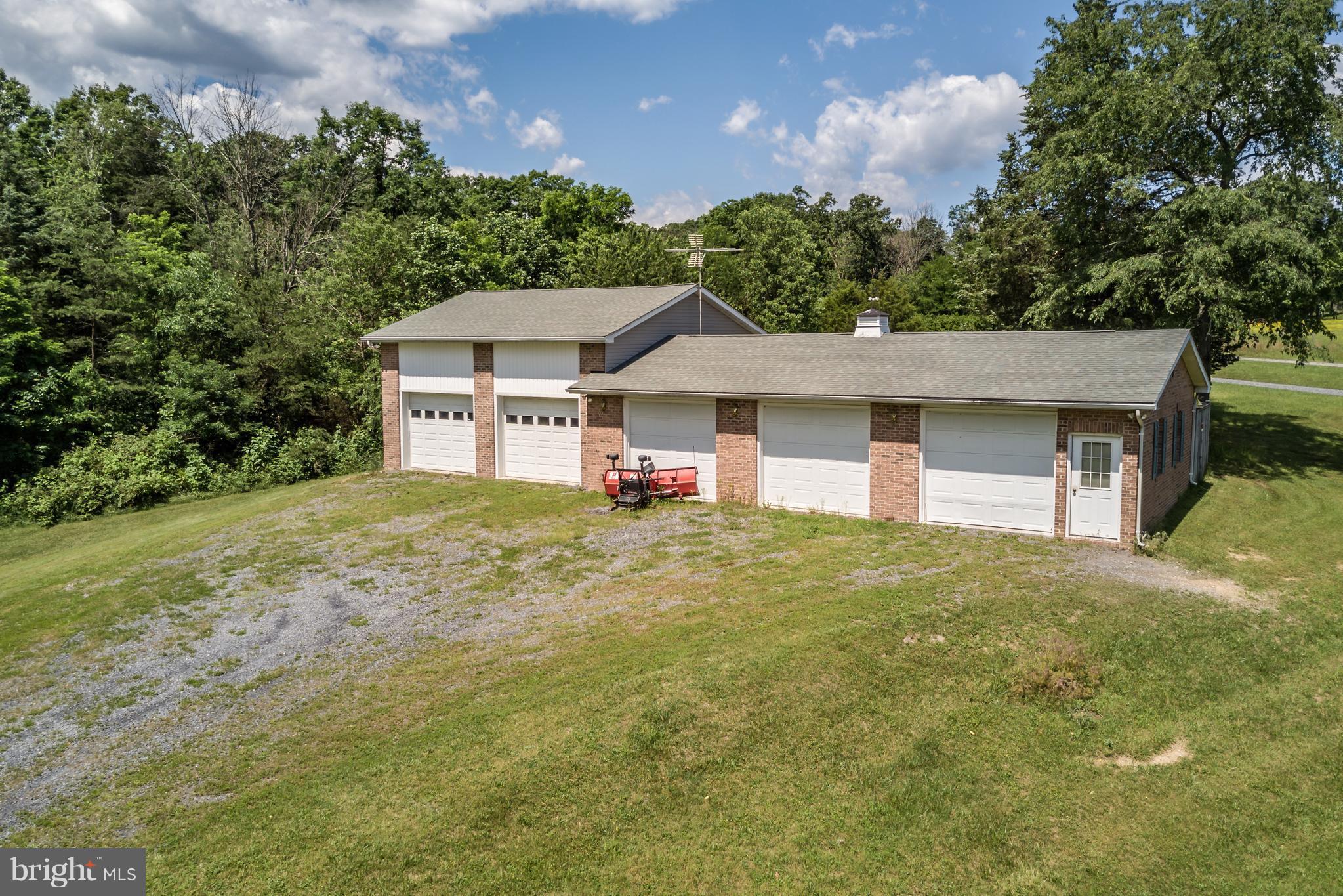 2000 Double Church Road Stephens City, VA 22655 - Photo 29 of 30 5 Bay Garage with a Hydraulic Lift