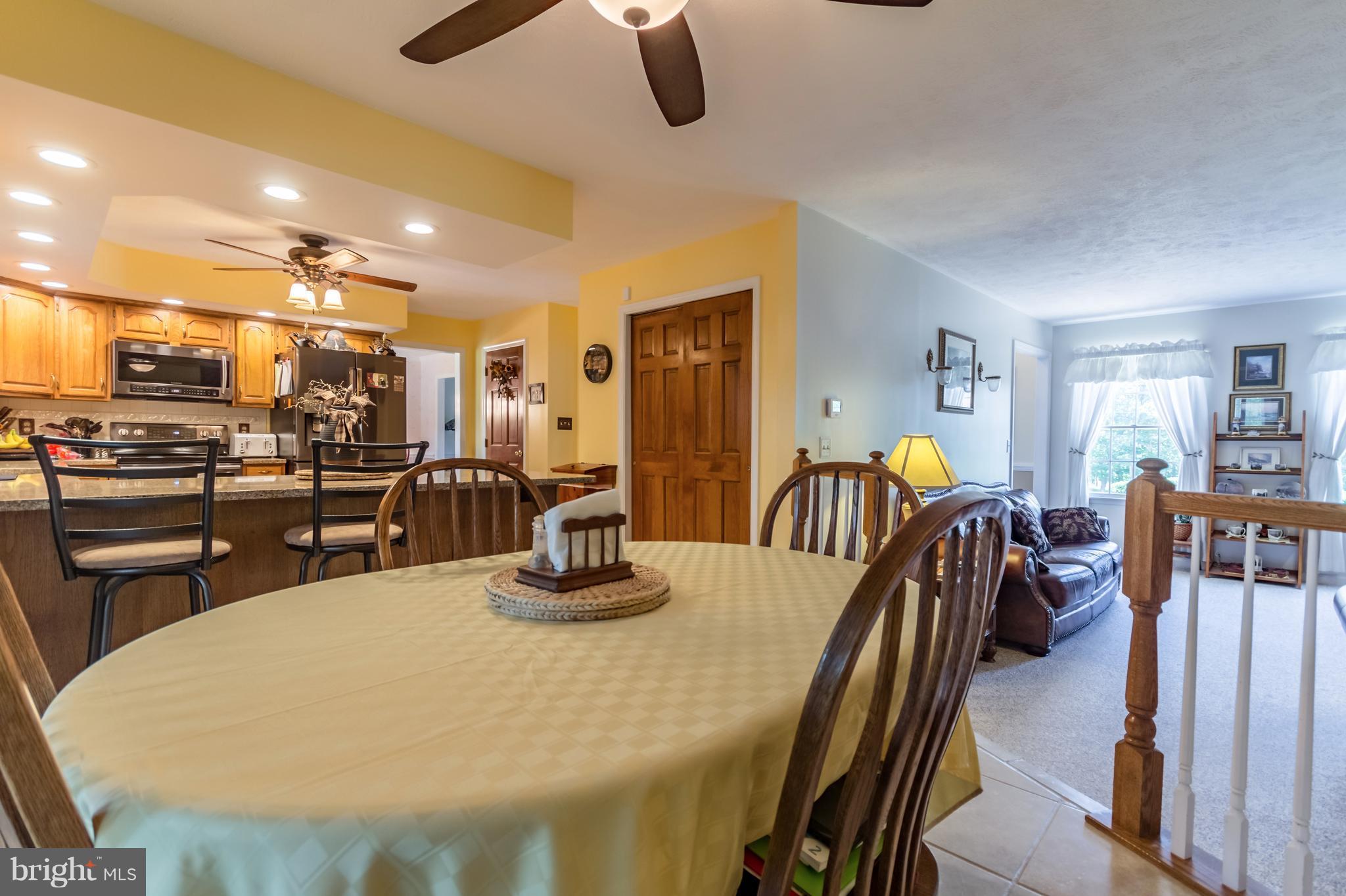 Breakfast Room in Kitchen & off of Family Room