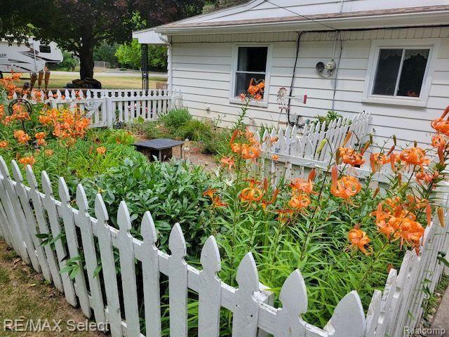 4382 North Center Road Flint, MI 48506 - Photo 3 of 36 Gallery Image 3