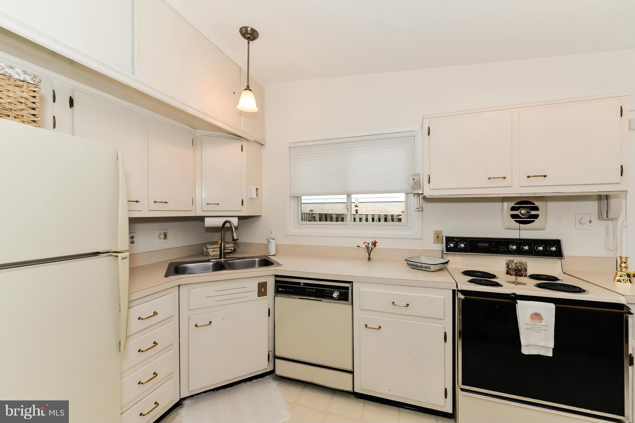 3312 May Street Silver Spring, MD 20906 - Photo 11 of 30 Kitchen