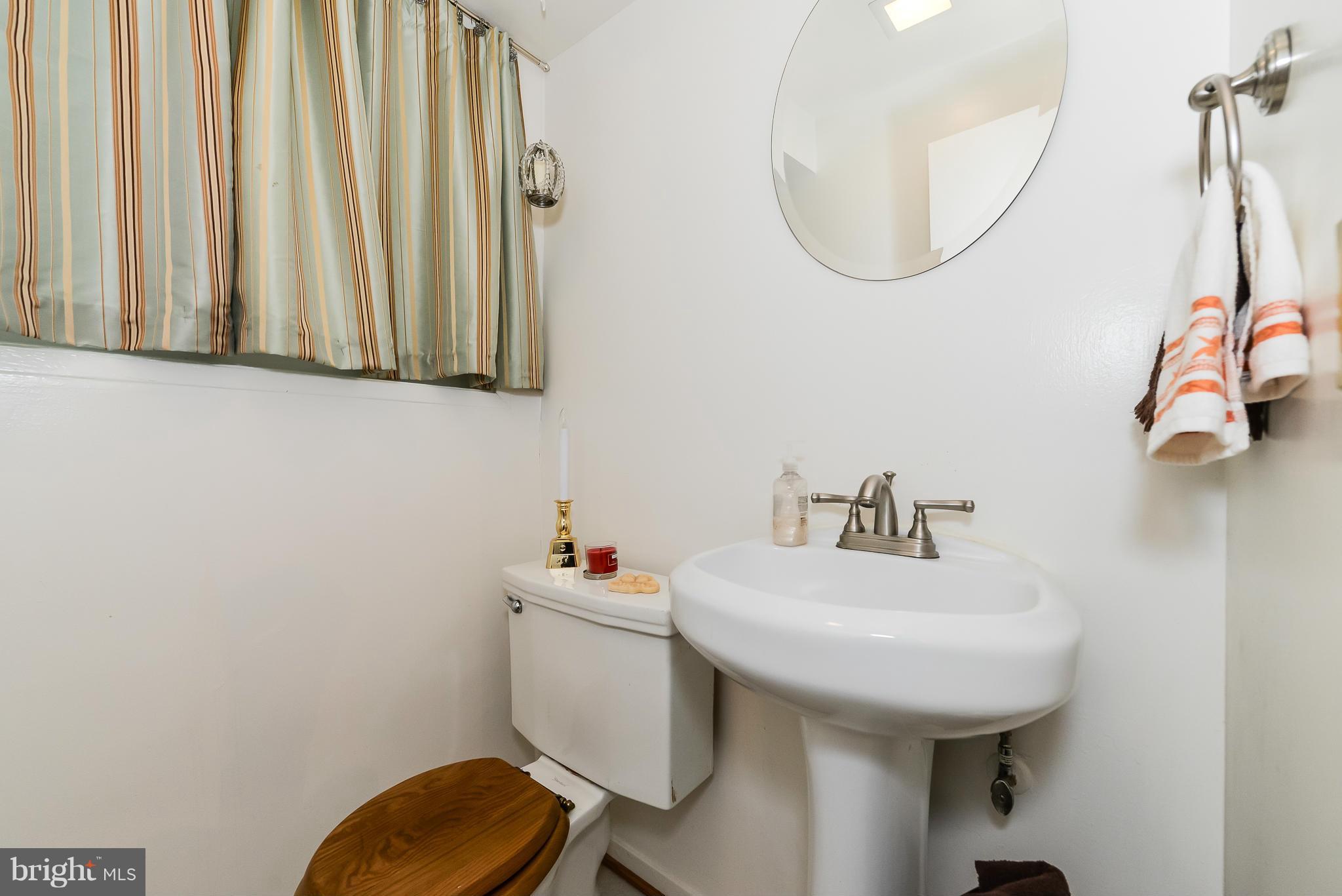 3312 May Street Silver Spring, MD 20906 - Photo 27 of 30 Powder Room