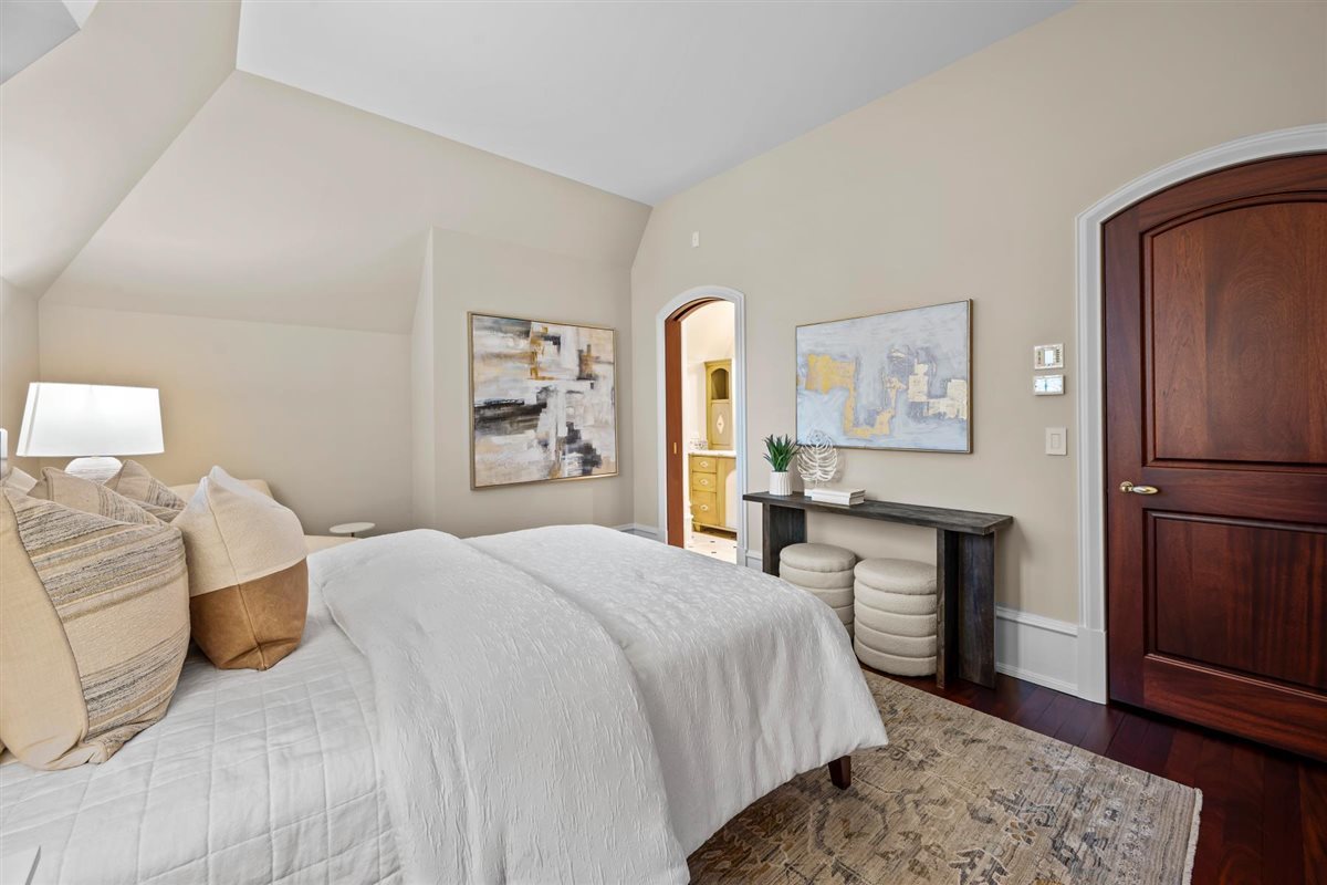 950 Lake Road Lake Forest, IL 60045 - Photo 48 of 72 Gallery Image 48