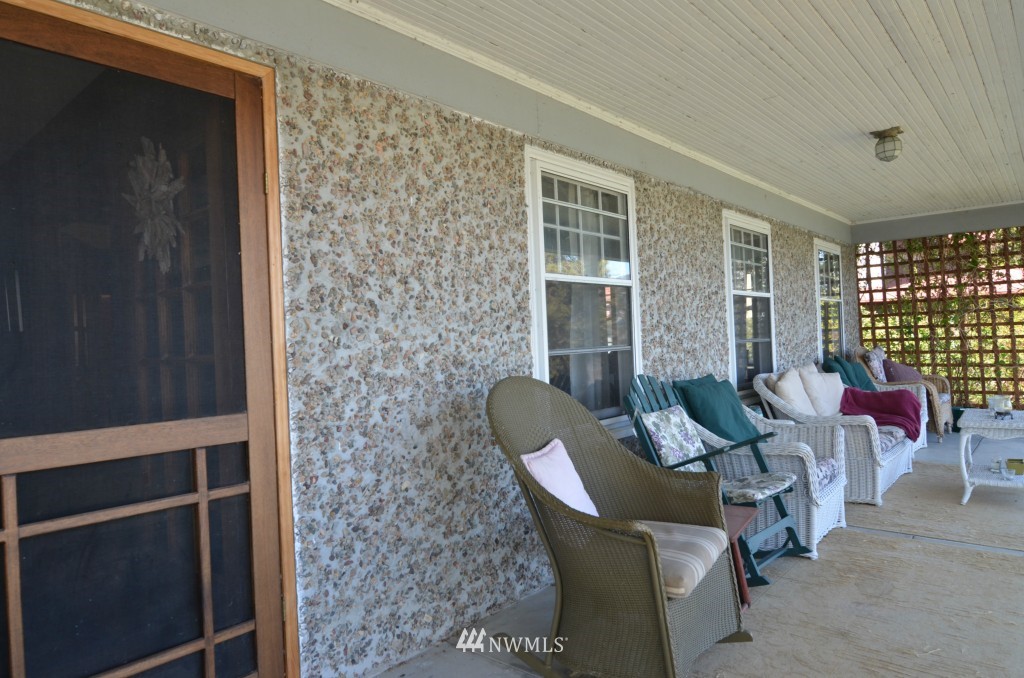 395 Minneapolis Beach Road Chelan, WA 98816 - Photo 11 of 14 Gallery Image 11