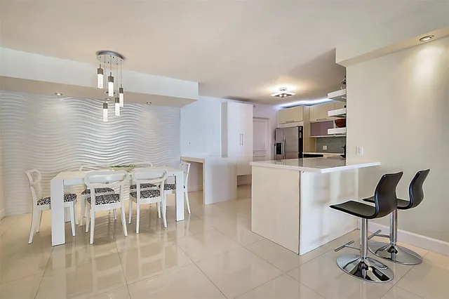 $5,950 | Undisclosed Address, Pompano Beach, FL 33062