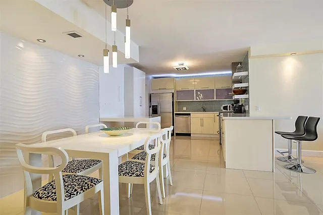 $5,950 | Undisclosed Address, Pompano Beach, FL 33062