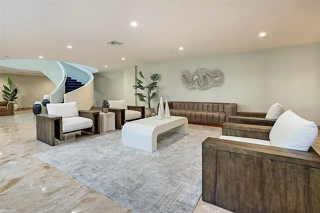 $5,950 | Undisclosed Address, Pompano Beach, FL 33062