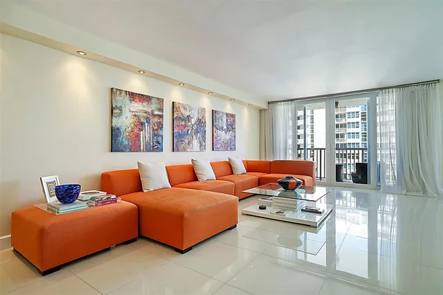 $5,950 | Undisclosed Address, Pompano Beach, FL 33062