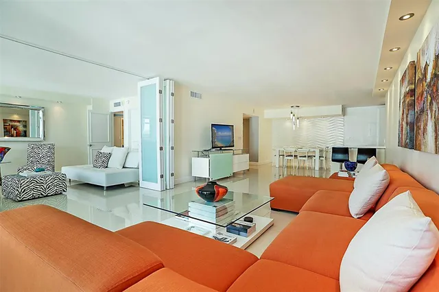 $5,950 | Undisclosed Address, Pompano Beach, FL 33062